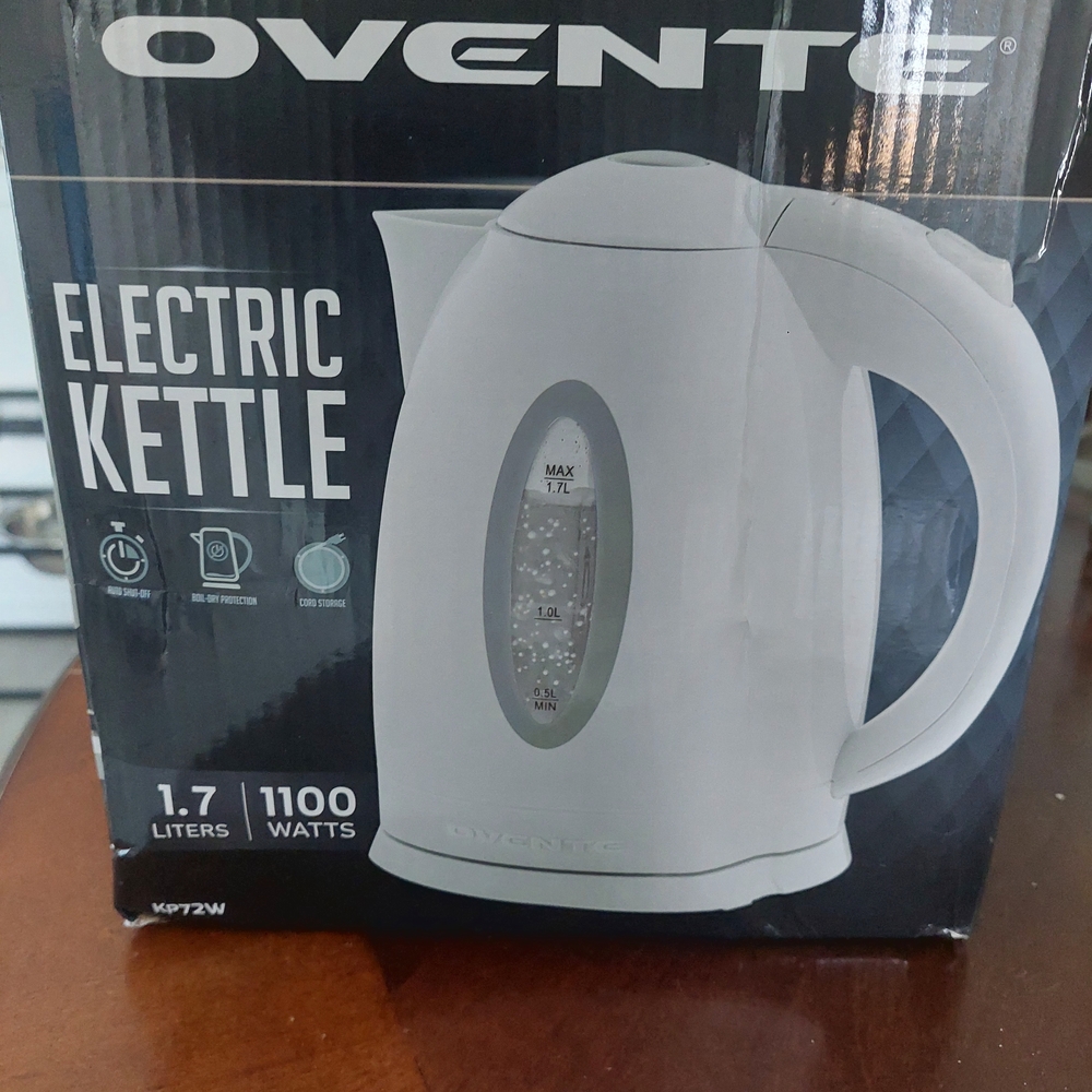 New In Box . Ovente White Electric Kettle 1.7L